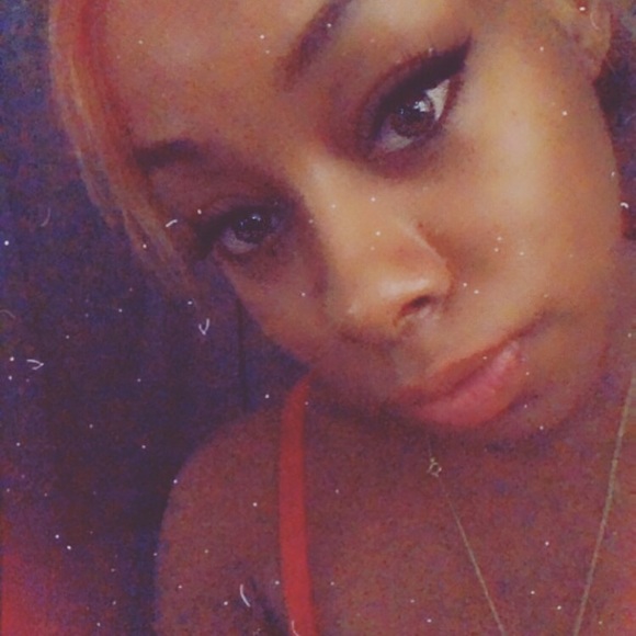 Meet your Posher, Angel - Picture 2 of 3